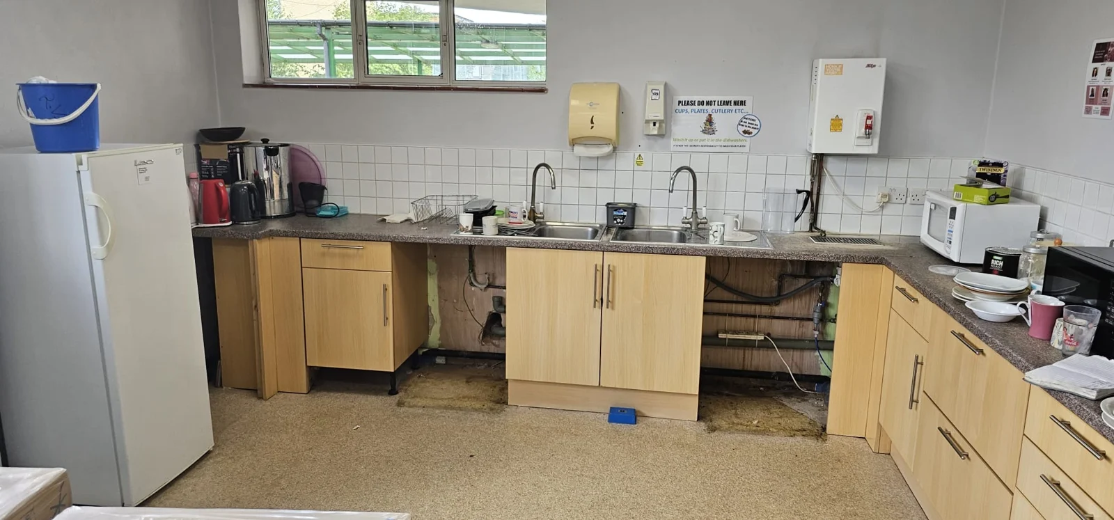 Original kitchen units and services
